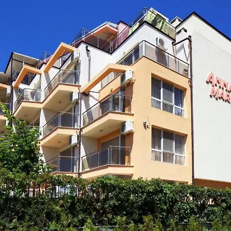 Anna Marina - Menada Apartment