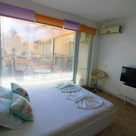 Apartment Anna Marina - Menada